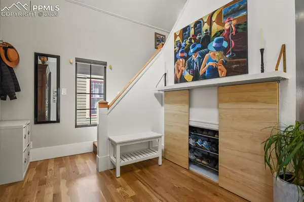 805 N Corona ST, Colorado Springs, CO 80903