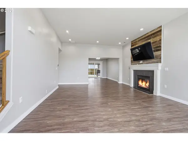 237 NW SAGAN LOOP, Sheridan, OR 97378