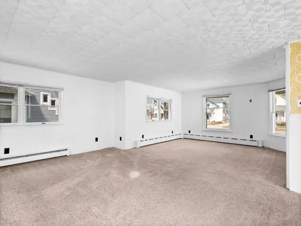 311 W Twelfth ST, Traverse City, MI 49684