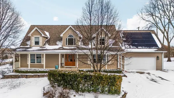 4490 N Squirrel RD, Auburn Hills, MI 48326