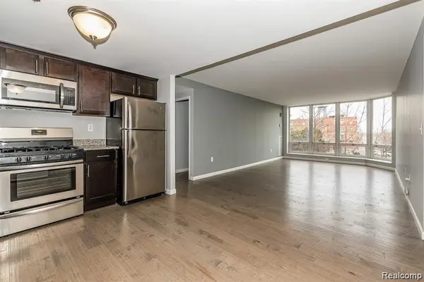 250 E Harbortown DR #307, Detroit City, MI 48207