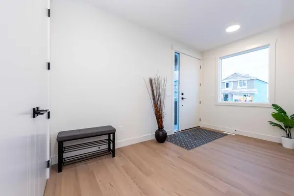 101 Waterford Passage, Chestermere, AB T1X 3B4