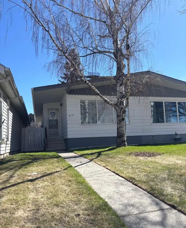 912A 18 ST NE, Calgary, AB T2E4T4
