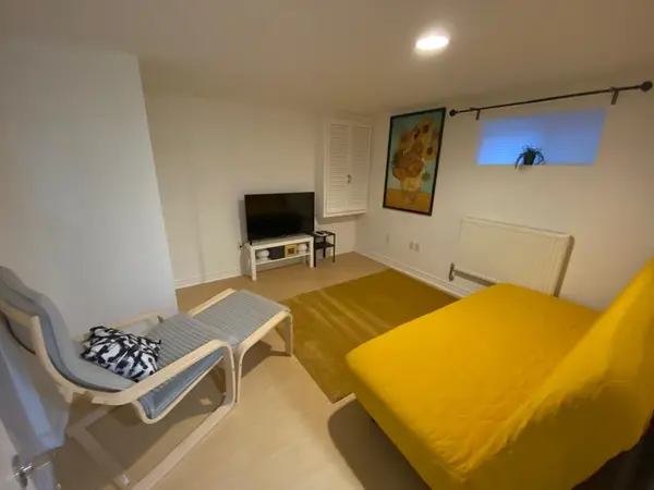 184 Madison AVE #Basement, Toronto C02, ON M5R 2S5