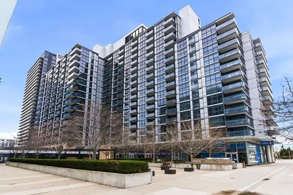 19 Singer CT #309B, Toronto C15, ON M2K 0B2