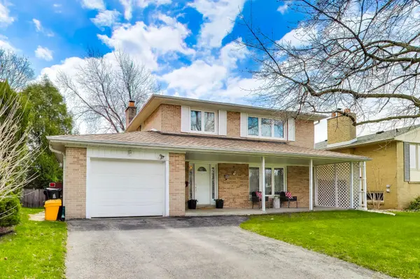 37 Beveridge DR, Toronto C13, ON M3A 1P1
