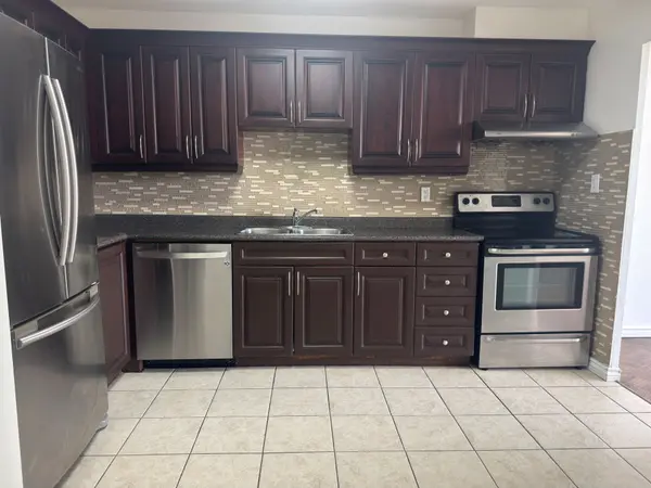 60 Pavane Link WAY #706, Toronto C11, ON M3C 2Y6