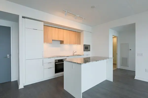 20 O'neill RD #526, Toronto C13, ON M3C 0R2