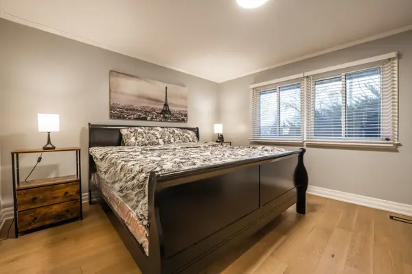 201 Southlawn AVE, Oshawa, ON L1H 3Y5