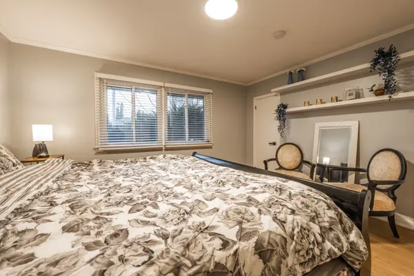 201 Southlawn AVE, Oshawa, ON L1H 3Y5