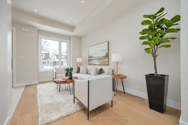 3B Linton AVE, Toronto E06, ON M1N 1W5