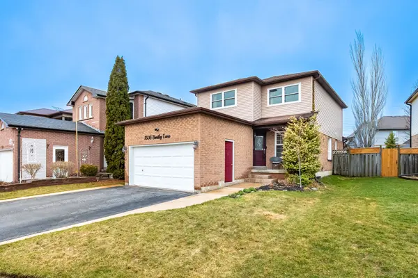 1506 Bentley LN, Pickering, ON L1X 2M5