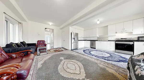 1099 Cameo ST, Pickering, ON L1V 1N8