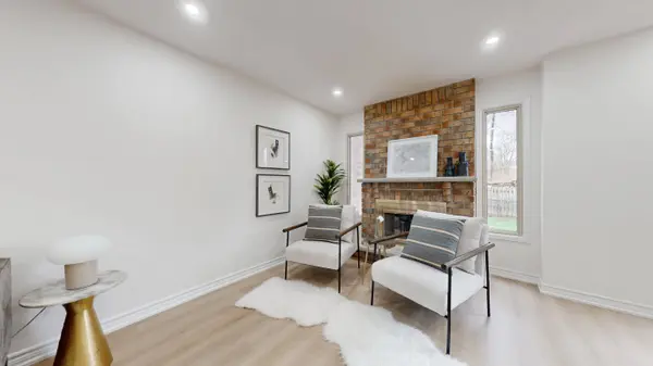 10 Cardwell AVE #64, Toronto E07, ON M1S 4T3