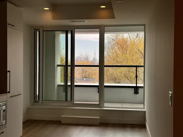 1050 Eastern AVE #323, Toronto E01, ON M4L 0B7