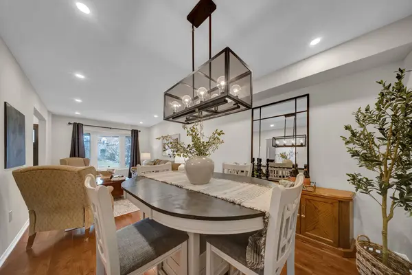 76 Cornwall DR, Ajax, ON L1T 3E9