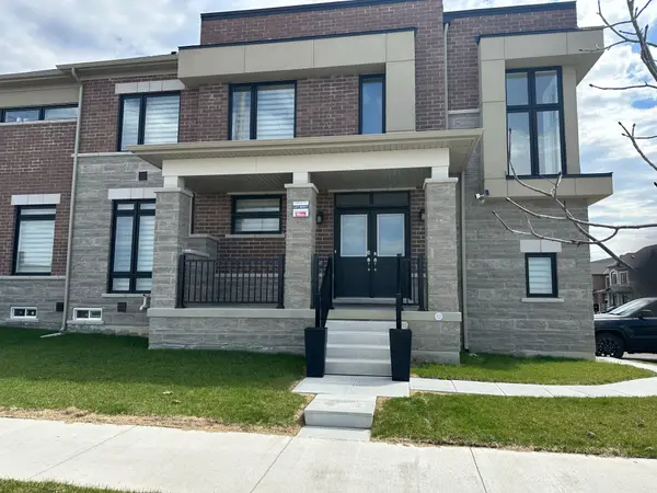 4 Singhampton RD, Vaughan, ON L4H 5J6