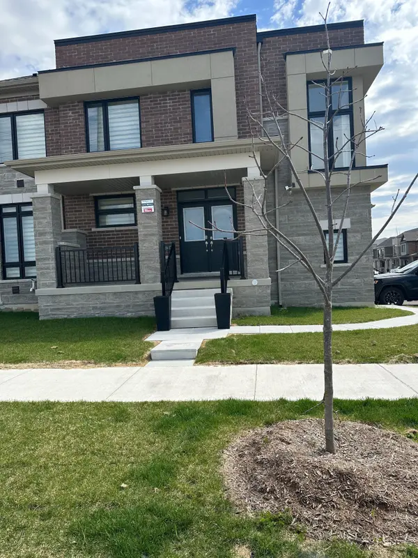 4 Singhampton RD, Vaughan, ON L4H 5J6