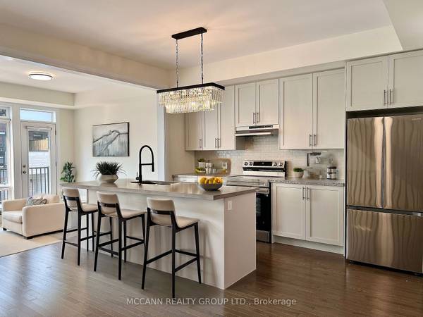 7 Gunton ST, Aurora, ON L4G 4A9