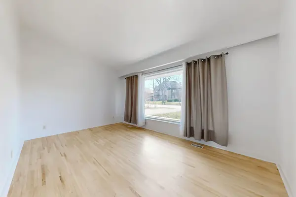 50 Goodman CRES, Vaughan, ON L6A 1E2