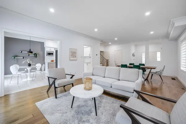 467 Pleasant Ridge AVE, Vaughan, ON L4J 8X2