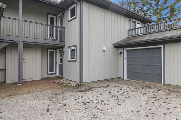 810 Suncrest CIR, Collingwood, ON L9Y 5C7