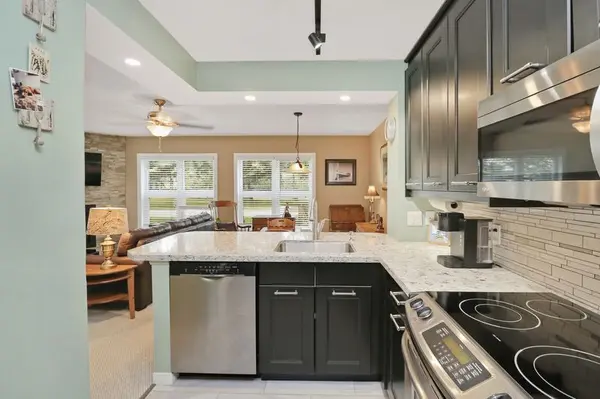 810 Suncrest CIR, Collingwood, ON L9Y 5C7