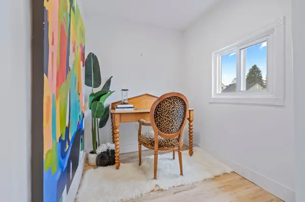 11 Victory DR, Collingwood, ON L9Y 2G6