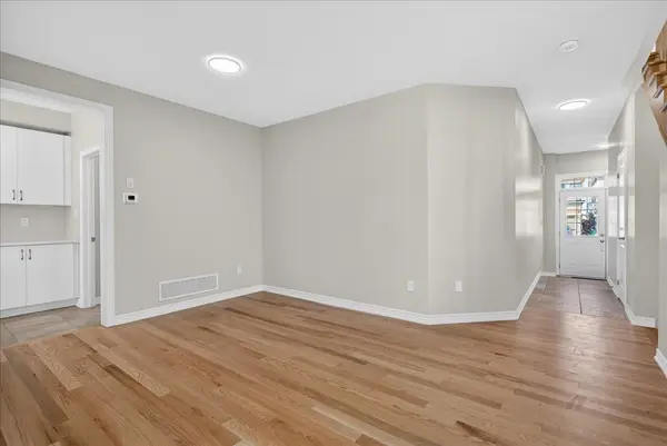 38 Rochester DR, Barrie, ON L9J 0W1