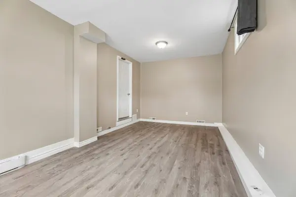 62 Corbett DR, Barrie, ON L4M 5V2