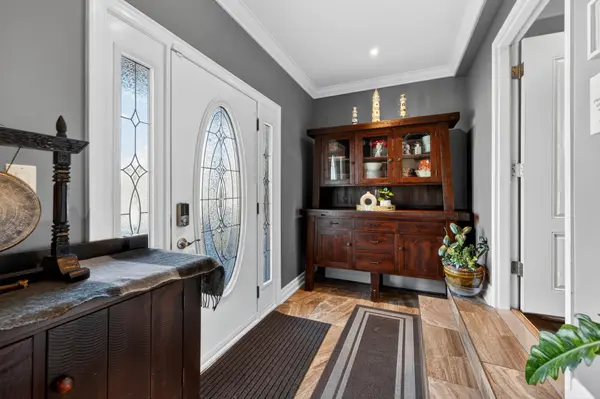 5 Jills CT, Barrie, ON L4M 4L6