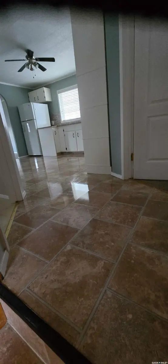 231 5th AVENUE W, Gravelbourg, SK S0H 1X0