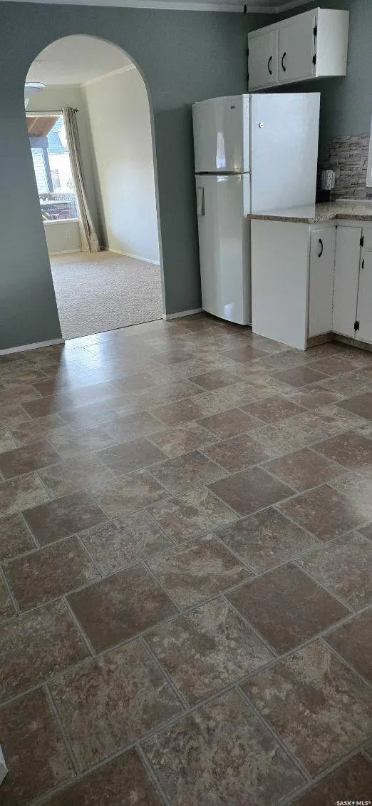 231 5th AVENUE W, Gravelbourg, SK S0H 1X0