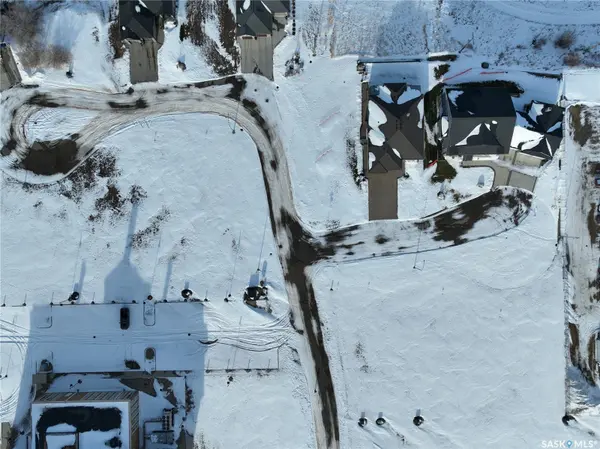 2 COPPER RIDGE COVE, Moose Jaw, SK S6H 4R1