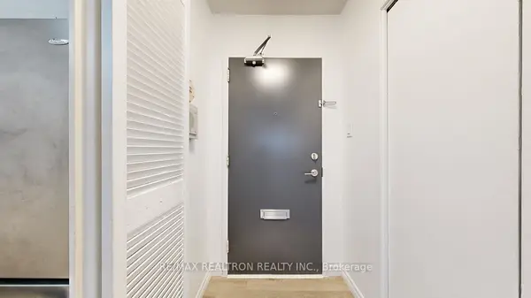 451 The West Mall N/A #218, Toronto W08, ON M9C 1G1