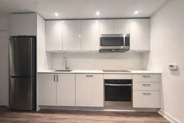 1926 Lakeshore BLVD W #3911, Toronto W01, ON M6S 1A1