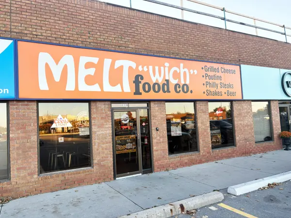 676 APPLEBY Line #E110, Burlington, ON L7L 6J9