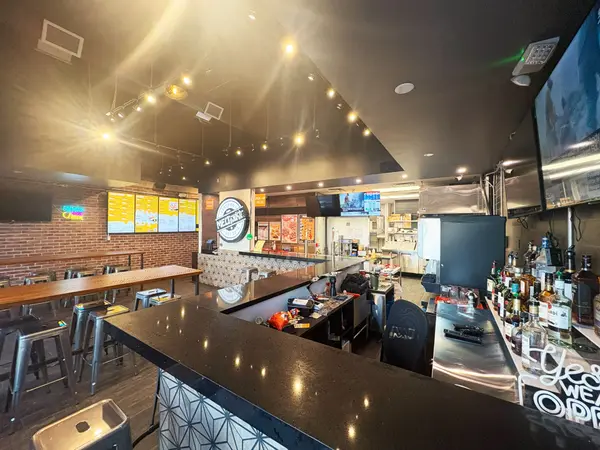 676 APPLEBY Line #E110, Burlington, ON L7L 6J9