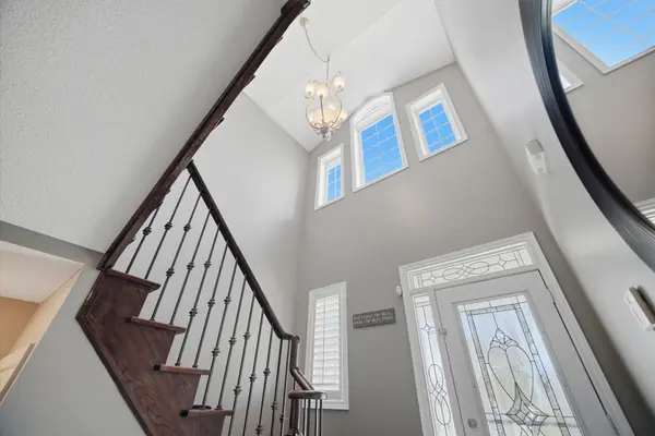 187 Cooke CRES, Milton, ON L9T 6E4