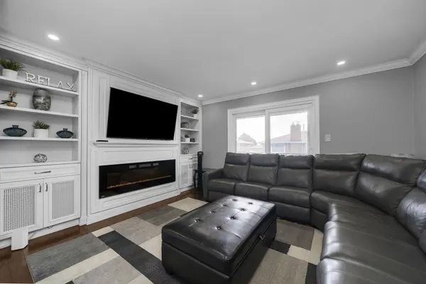 49 Princeton TER, Brampton, ON L6S 3S4