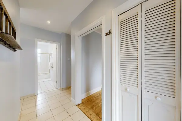 29 Jane Osler BLVD, Toronto W04, ON M6A 1W6