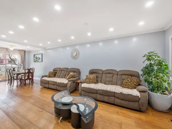 5335 Richborough DR, Mississauga, ON L5R 3J9