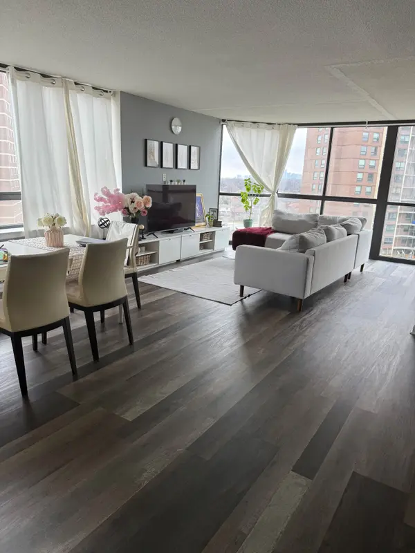 40 Richview RD #707, Toronto W09, ON M9A 5C1