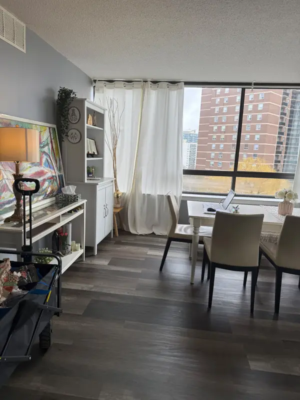 40 Richview RD #707, Toronto W09, ON M9A 5C1