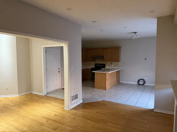 77 Maddybeth CRES, Brampton, ON L6Y 5R6