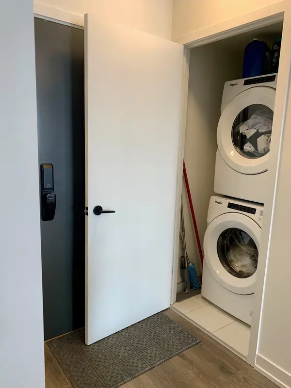 345 Wheat Boom DR #210, Oakville, ON L6H 0R4