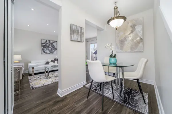 11 Juliette SQ, Brampton, ON L6S 2M6