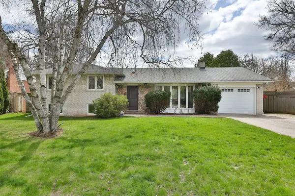 1486 Hixon ST, Oakville, ON L6L 1S3