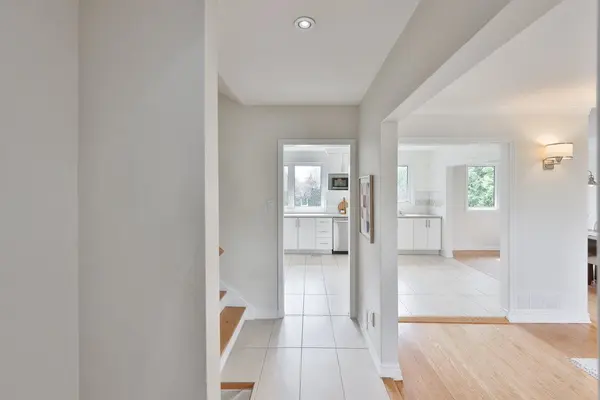 1486 Hixon ST, Oakville, ON L6L 1S3