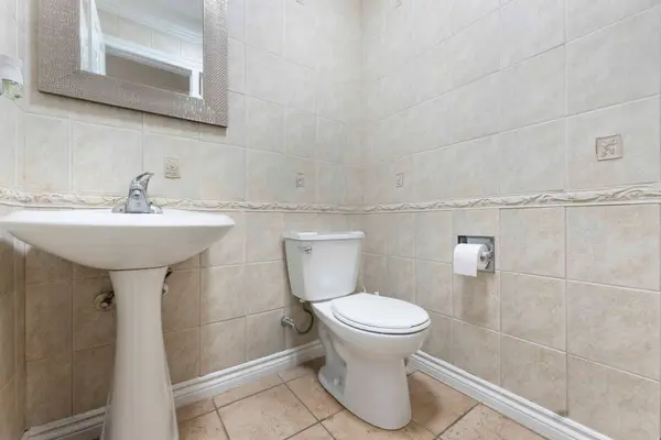 124 Candy CRES, Brampton, ON L6X 3T5